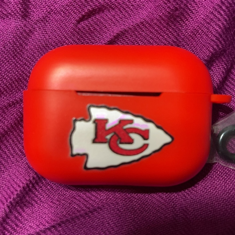 New KC Chiefs AirPod pro case - Picture 2 of 4